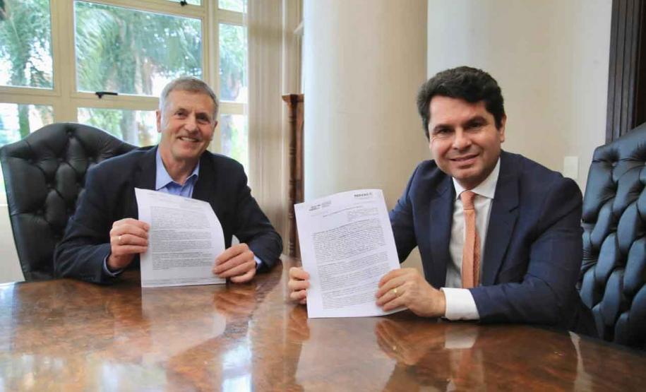 Estado e ALEP firmam cooperação técnica para otimizar compras públicas