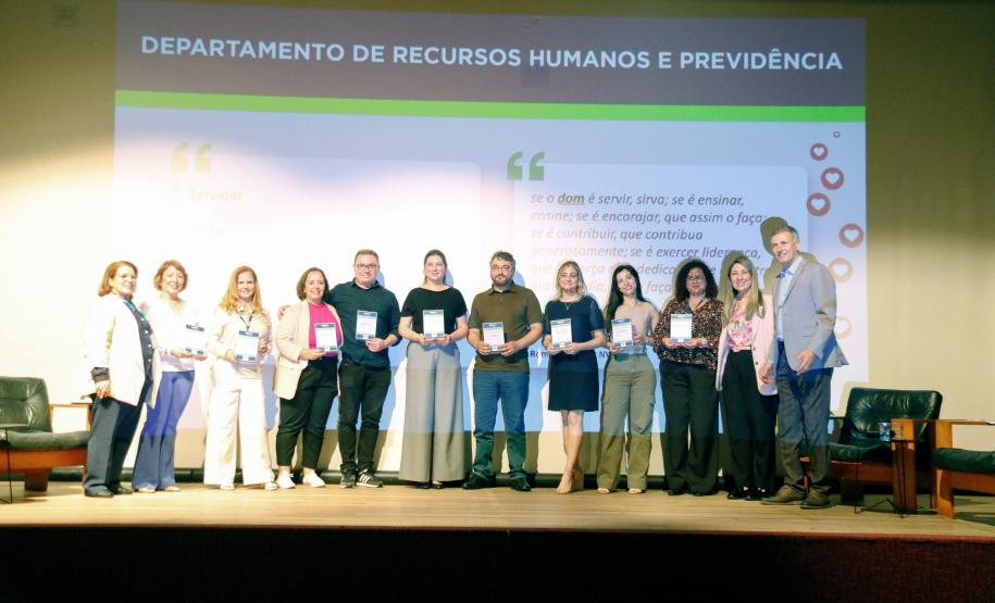 Administração celebra realizações de 2025 e projeta 2026 em evento com servidores