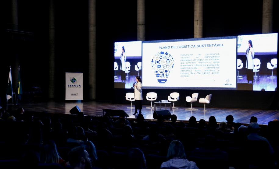 Paraná capacita mais de 1.000 pessoas em congresso sobre a Nova Lei de Licitações