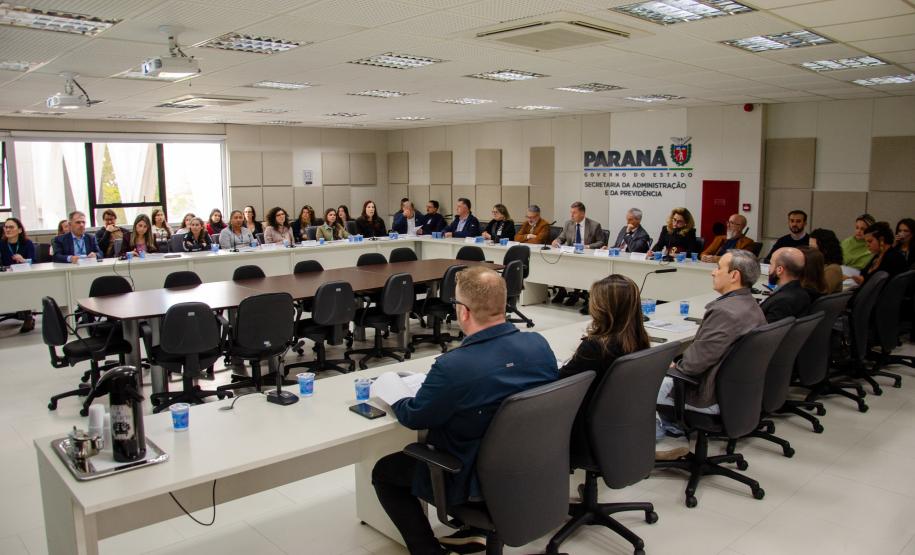Estado avança na regularização fundiária da Vila Tiradentes, em Curitiba