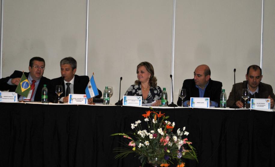 Secretária Dinorah Botto Portugal Nogara discute Regime Próprio de Previdência com dirigentes brasileiros e argentinos