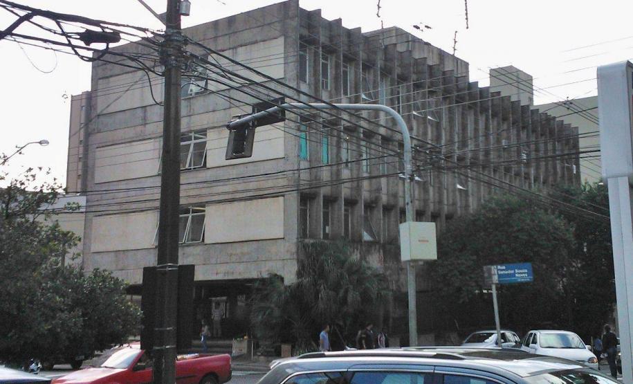 ParanaPrevidência reforma e moderniza instalações em Londrina Prédio está cedido para atendimento do Sistema de Assistência à Saúde (SAS)