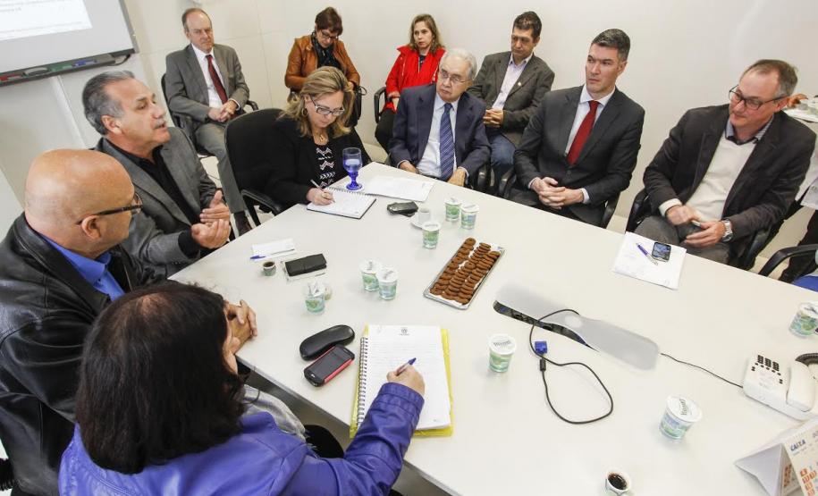 Reunião foi realizada na Secretaria da Administração e da Previdência
