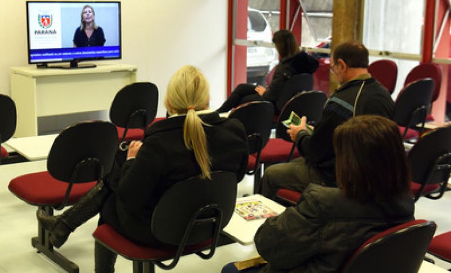 Vídeo com perguntas e respostas veiculados em salas de espera da perícia médica