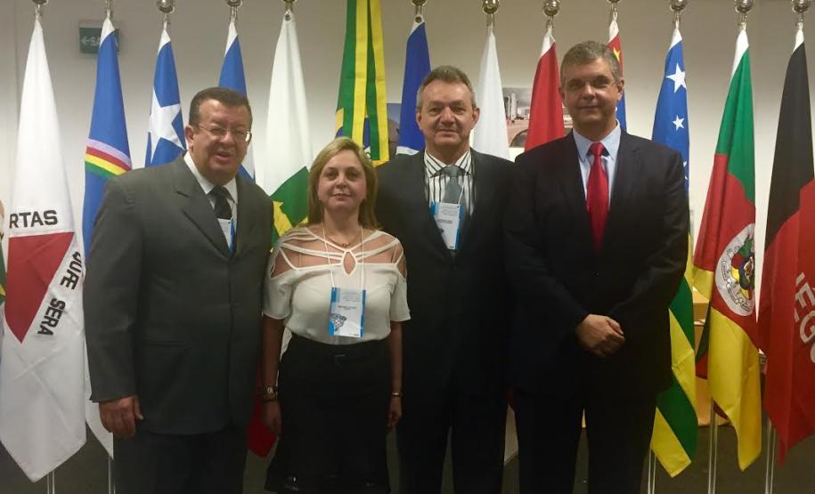 Secretária participa de reunião do Conaprev Como vice-presidente do Conselho Nacional de Secretários de Estado da Administração (Consad), Dinorah Botto Portugal Nogara representou a entidade no encontro do Conselho Nacional dos Dirigentes de Regimes Próprios de Previdência Social, em Brasília.