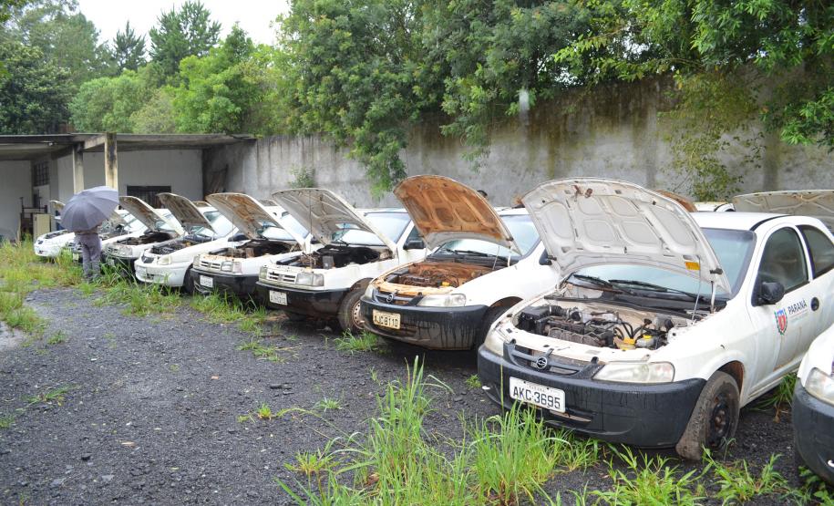 Estado arrecada mais de R$ 1,3 milhão em leilão de veículos Venda de sucatas e veículos inservíveis pela Secretaria da Administração e da Previdência foi realizada, pela primeira vez, também por meio da modalidade online.