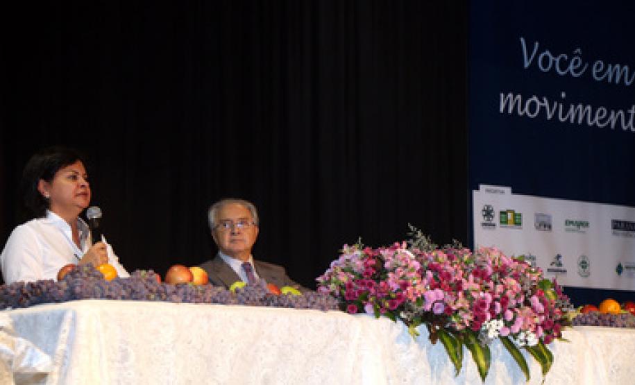 Programa Semana Viver a Vida dedica atenção a aposentados Abertura oficial presidida pela secretária de Administração e Previdência, Márcia Carla Pereira Ribeiro, representando o governador, e o presidente da ParanaPrevidência, Rafael Iatauro