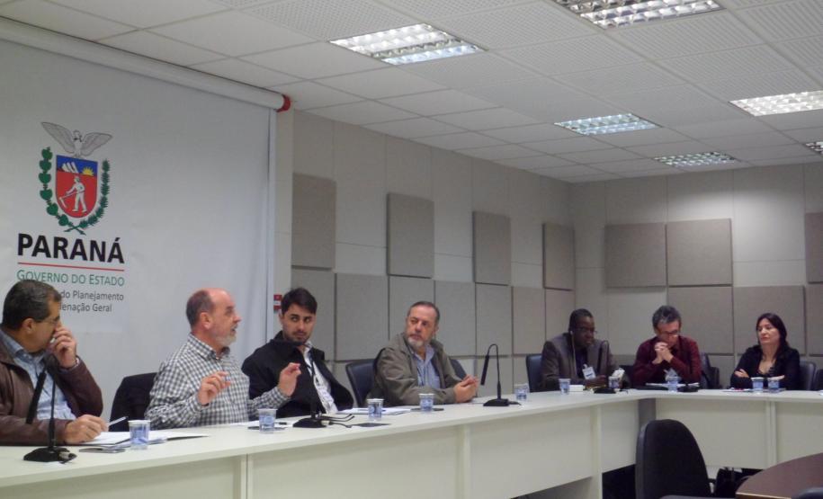 Fernando Ghignone participou da primeira reunião com representantes do Fórum das Entidades Sindicais (FES)