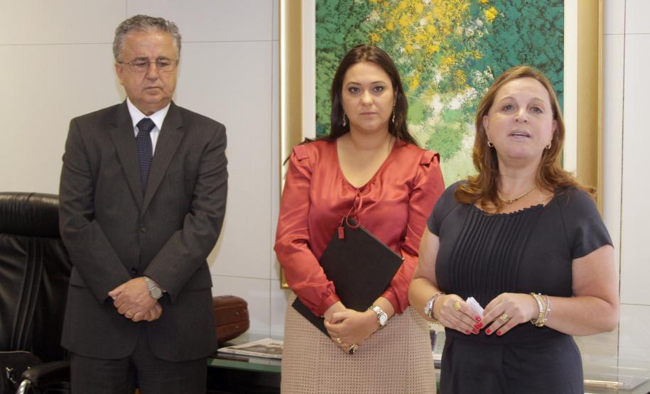 A secretária de Estado da Administração e da Previdência, Dinorah Botto Portugal Nogara, tomou posse na manhã desta segunda (28), em substituição ao ex-secretário Jorge de Bem, que assumirá a presidência da ParanáPrevidencia. Curitiba, 28-01-13.Foto: Arnaldo Alves / ANPr.