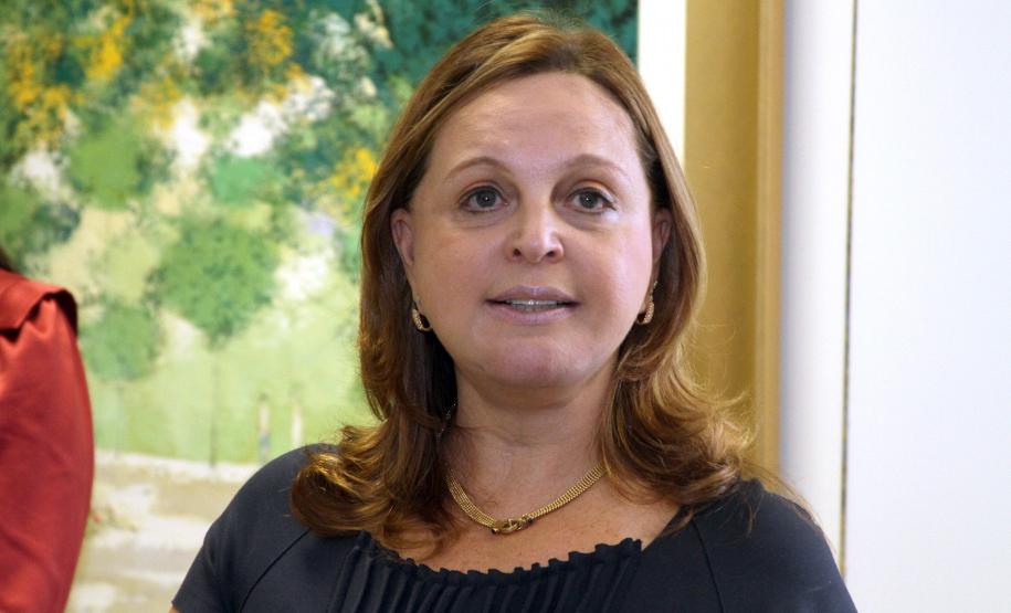 A secretária de Estado da Administração e da Previdência, Dinorah Botto Portugal Nogara, tomou posse na manhã desta segunda (28), em substituição ao ex-secretário Jorge de Bem, que assumirá a presidência da ParanáPrevidencia. Curitiba, 28-01-13.Foto: Arnaldo Alves / ANPr.