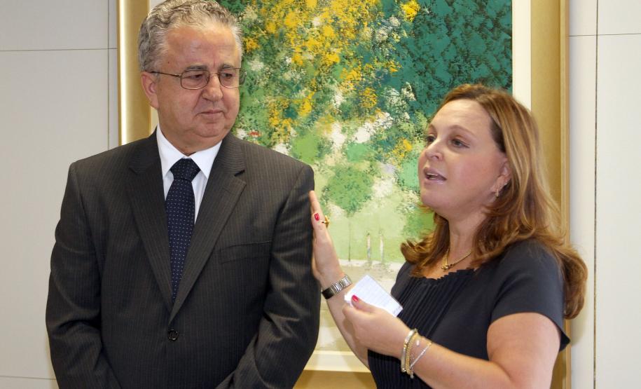 A secretária de Estado da Administração e da Previdência, Dinorah Botto Portugal Nogara, tomou posse na manhã desta segunda (28), em substituição ao ex-secretário Jorge de Bem, que assumirá a presidência da ParanáPrevidencia. Curitiba, 28-01-13.Foto: Arnaldo Alves / ANPr.