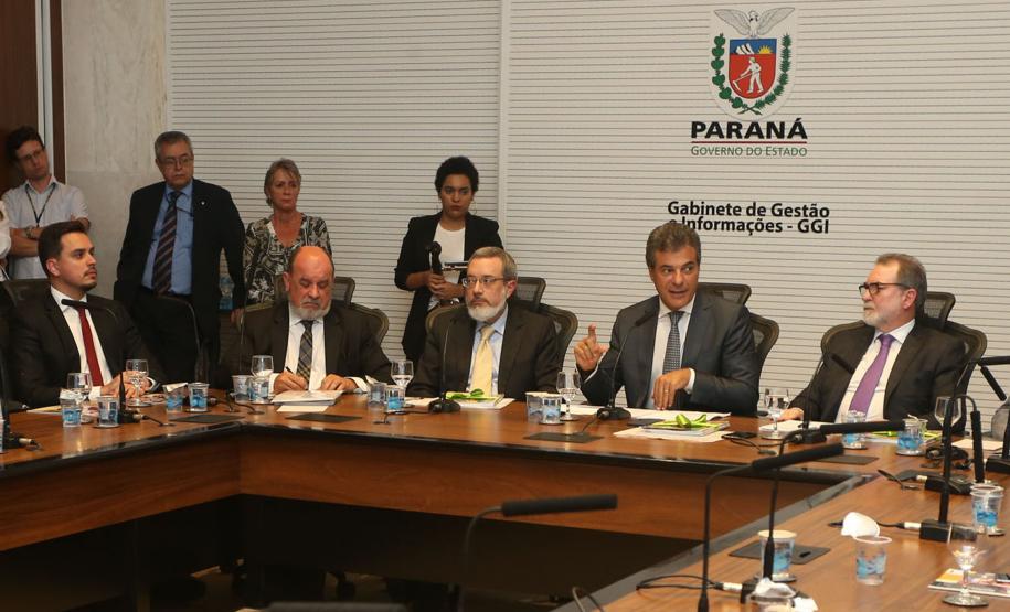 Estado investe R$ 33 milhões para aprimorar gestão pública Balanço foi apresentado em reunião com governador e Banco Mundial