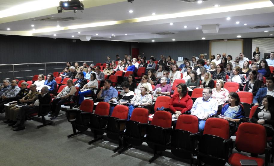 Todos os processos terão de passar previamente pelo Simulador