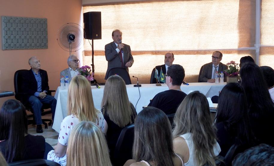 A acolhida foi feita pelo secretário da Administração e da Previdência, Fernando Ghignone, e pelo presidente da Junta Comercial, Ardisson Akel