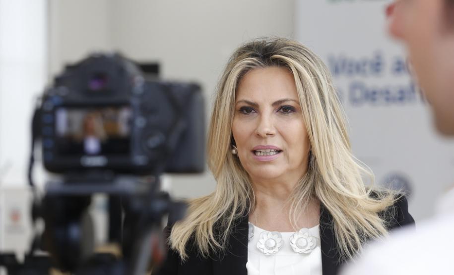 Determinação da governadora Cida Borghetti é priorizar o abastecimento de ambulâncias, viaturas das polícias e Corpo de Bombeiros. Em função da paralisação dos caminhoneiros, veículos que não tiverem funções essenciais devem permanecer nos pátios.