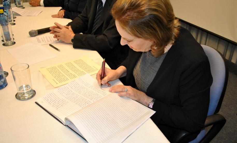 posse presidente paranaprevidencia Com vasta experiência no setor público, Suely Hass deixa a diretoria de Patrimônio na Secretaria de Estado da Administração e da Previdência para assumir o novo cargo