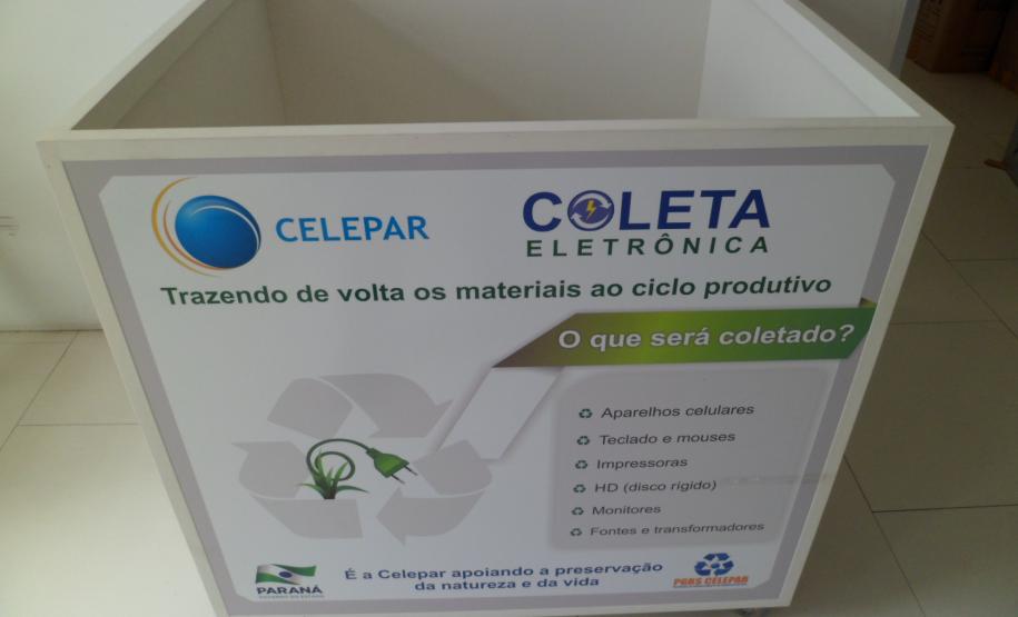 Caixa coletora foi colocada no andar térreo do Palácio das Araucárias, ao lado da porta da Central de Suporte TI