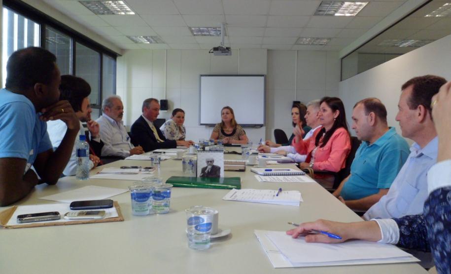 Os servidores estiveram reunidos com diretores da Secretaria da Administração e da Previdência no último encontro do ano