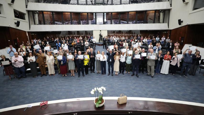 Assembleia Legislativa do Paraná Celebra os 170 Anos do Arquivo Público do Paraná