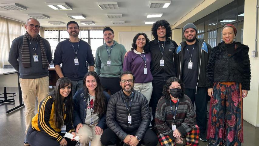 Arquivo Público do Paraná recebe visita de alunos de Educação Física da UFPR